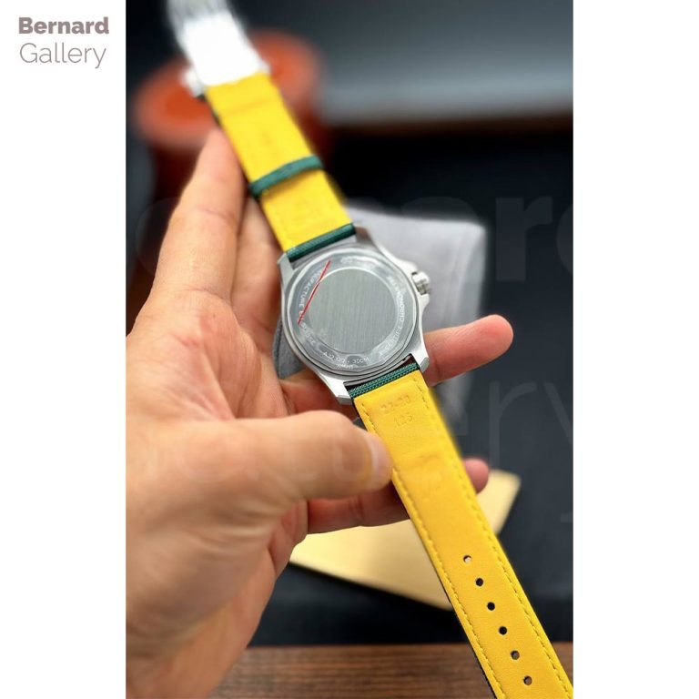 ساعت مچی مردانه برایتلینگ Breitling Avenger B01 Chronograph 44