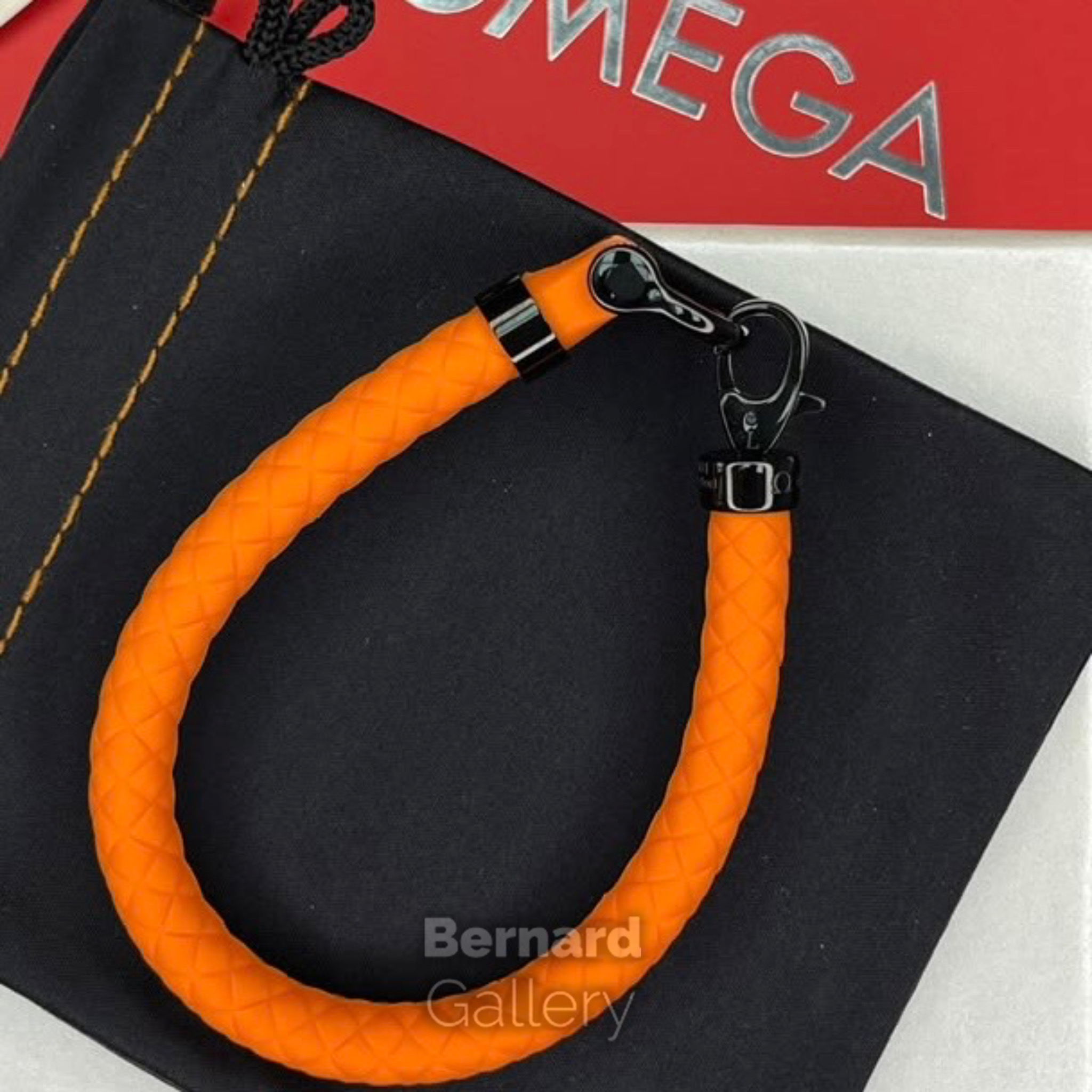 676AB1A5-DB36-4033-BD9A-B4B647A8523E دستبند امگا کیفیت مستر Omega Bracelet با پک اصلی - تصویر 1
